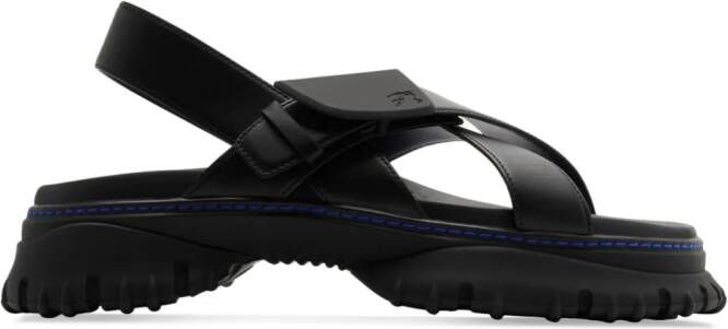 Burberry Leren sandalen met gekruiste bandjes Zwart