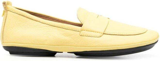 Camper Right Nina slip-on loafers Geel