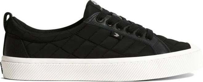 Cariuma Oca gevoerde sneakers Zwart