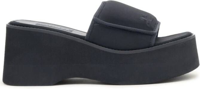 Courrèges Scuba Wave 75 slippers met plateauzool Zwart