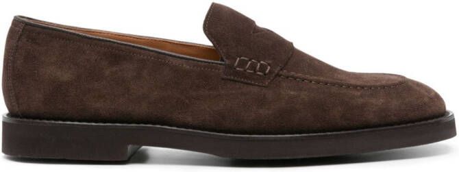 Doucal's Suède loafers met ronde neus Bruin