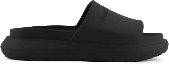 Emporio Armani Slippers met logo-reliëf en plateauzool Zwart