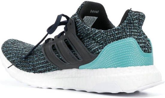 adidas gestreepte flexibele sneakers Grijs