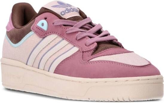 adidas Rivalr sneakers met logopatch Roze