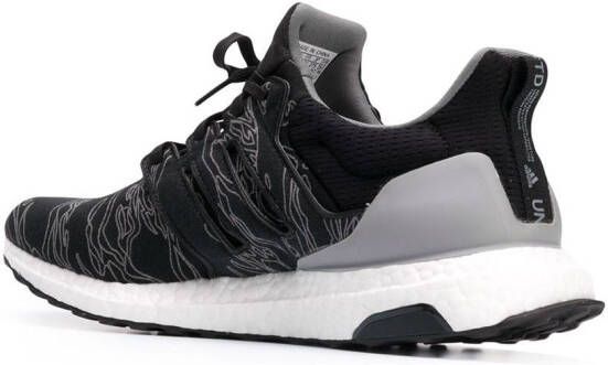 adidas x UNDEFEATED Ultraboost sneakers Zwart