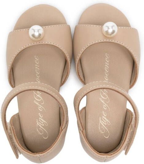 Age of Innocence Sandalen met parel Beige