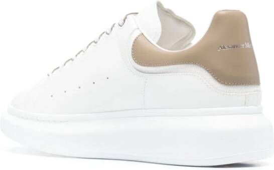 Alexander McQueen Larry leren sneakers Wit