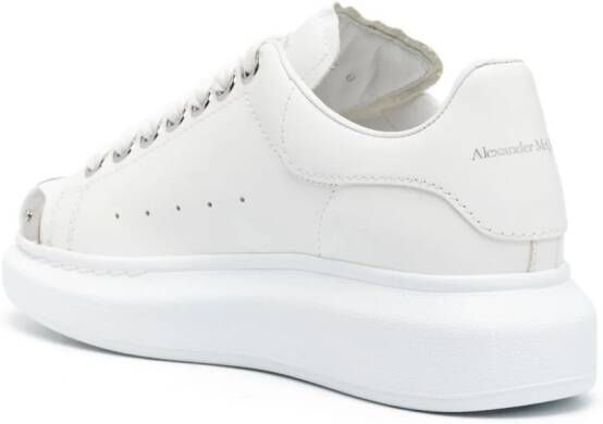 Alexander McQueen Oversized sneakers Wit