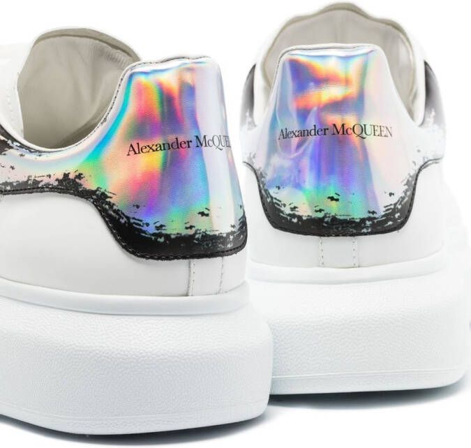 Alexander McQueen Oversized sneakers Wit