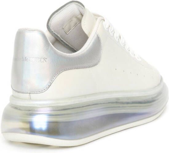 Alexander McQueen Oversized sneakers Wit