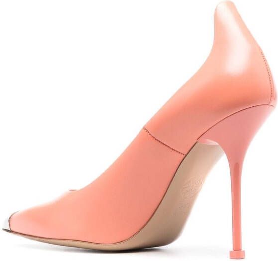 Alexander McQueen Pumps met metalen neus Oranje