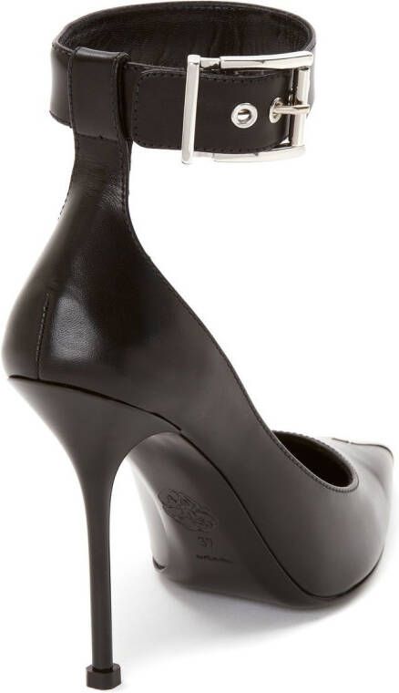 Alexander McQueen Pumps met puntige neus Zwart