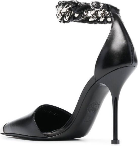 Alexander McQueen Pumps verfraaid met ketting Zwart