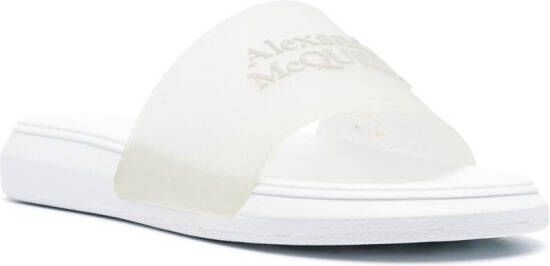 Alexander McQueen Slippers met logo-reliëf Wit