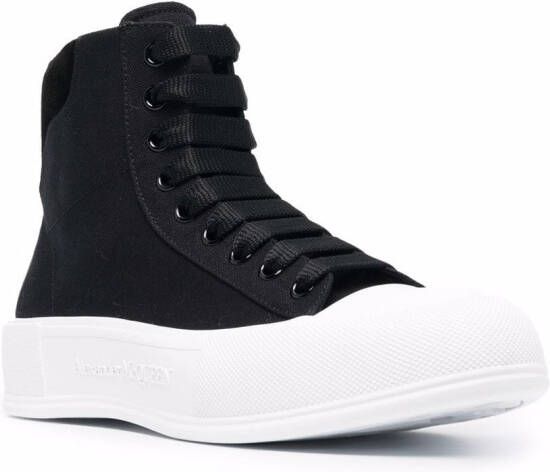 Alexander McQueen Sneakers met chunky zool Zwart