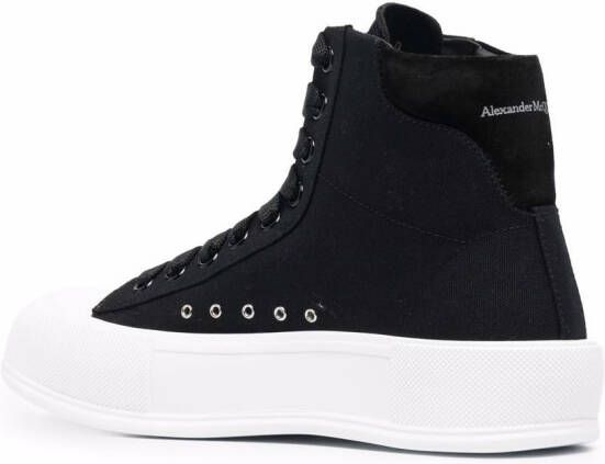 Alexander McQueen Sneakers met chunky zool Zwart