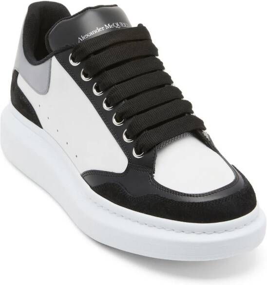 Alexander McQueen Oversized leren sneakers Wit