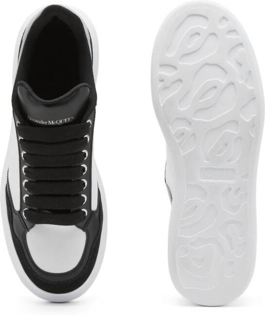 Alexander McQueen Oversized leren sneakers Wit