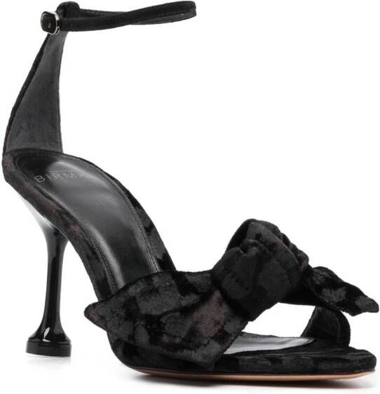 Alexandre Birman Louise sandalen met knoopdetail Zwart