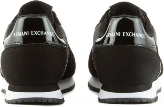 Armani Exchange Sneakers met logo-reliëf Zwart
