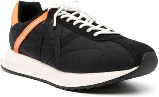 Armani Exchange Sneakers met logoprint Zwart