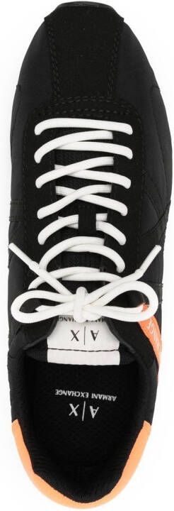 Armani Exchange Sneakers met logoprint Zwart