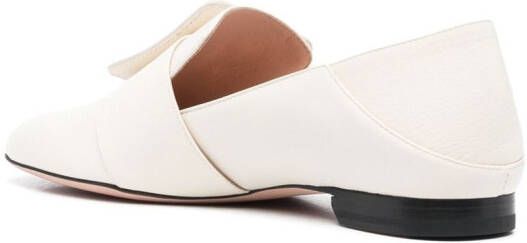 Bally Loafers met gesp Beige