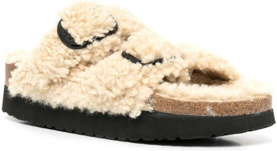 Birkenstock Arizona slippers met grote gesp Beige