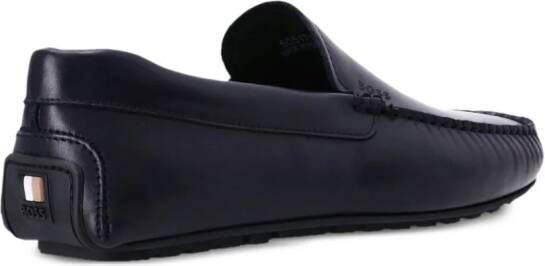 BOSS Leren loafers met logo-reliëf Blauw