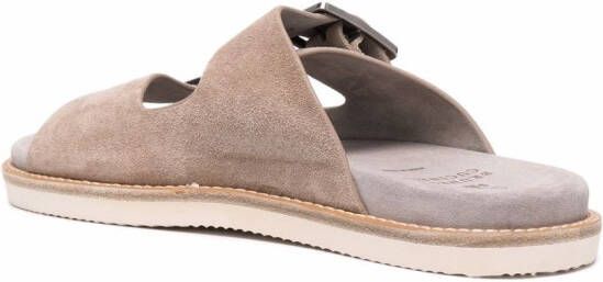 Brunello Cucinelli Sandalen met gesp Beige