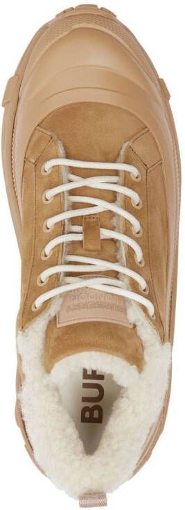 Burberry Arthur sneakers met lammy voering Bruin