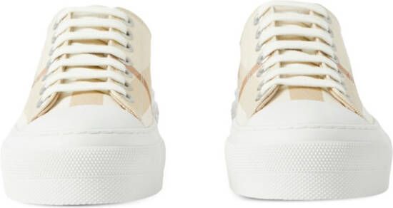 Burberry Geruite sneakers Beige