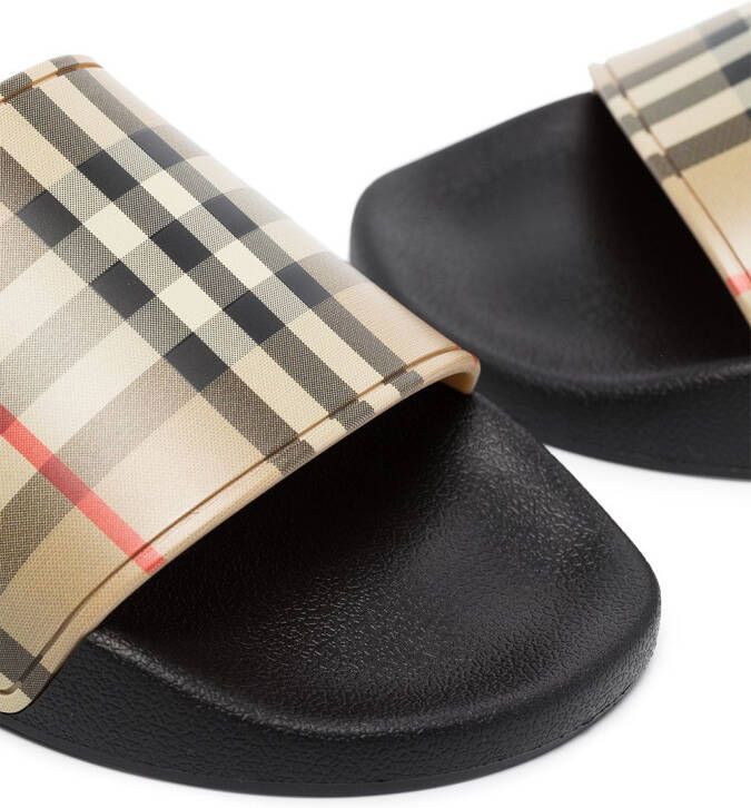 Burberry Geruite slippers Bruin