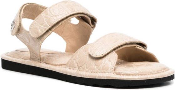 BY FAR Sandalen met krokodillenleer reliëf Beige