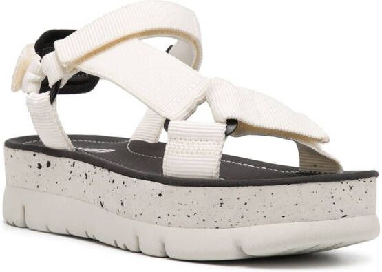 Camper Oruga Up sandalen met plateauzool Wit