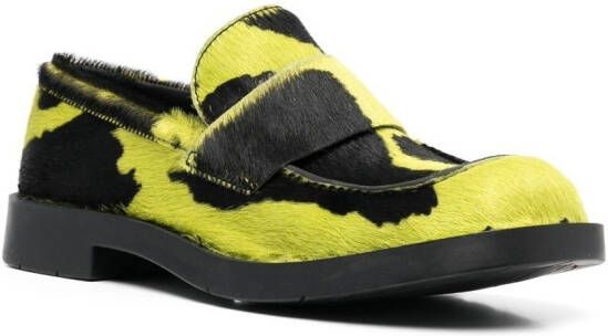 CamperLab Loafers met dierenprint Geel