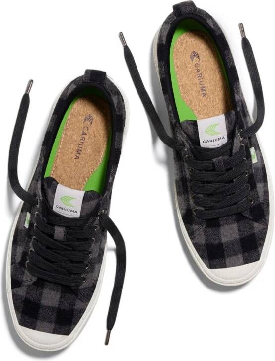 Cariuma Oca Low sneakers Zwart