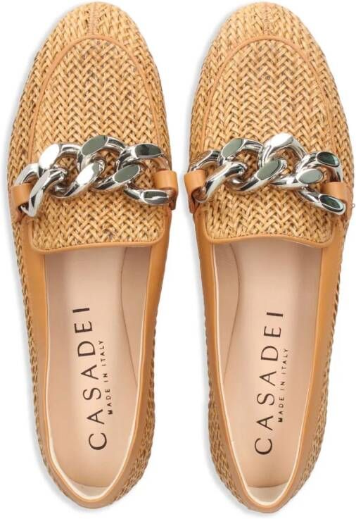 Casadei Hanoi loafers met schakelketting Beige