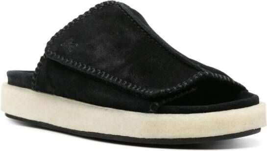 Clarks Overleigh suède slippers Zwart