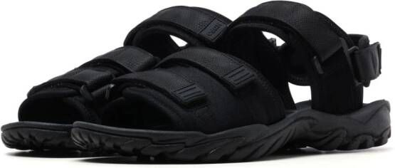 Comme des Garçons Homme Sandalen met klittenband en logo-applicatie Zwart