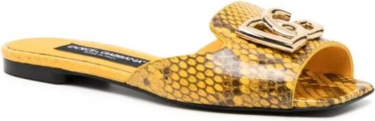 Dolce & Gabbana Slippers met logoplakkaat Geel