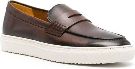 Doucal's Leren loafers met vervaagd effect Bruin