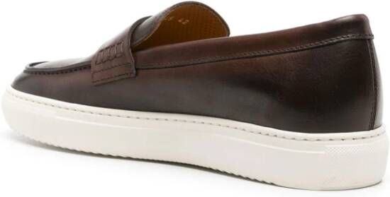 Doucal's Leren loafers met vervaagd effect Bruin