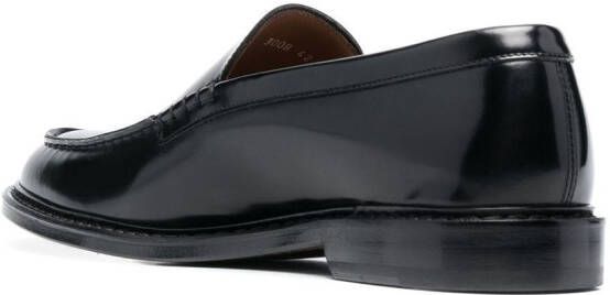 Doucal's Loafers met ronde neus Zwart