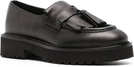 Doucal's Loafers met kwastjes Zwart