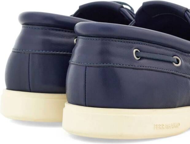 Ferragamo Gancini leren bootschoenen Blauw