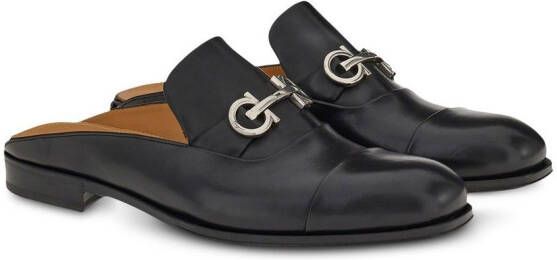 Ferragamo Gancini loafers met open hiel Zwart