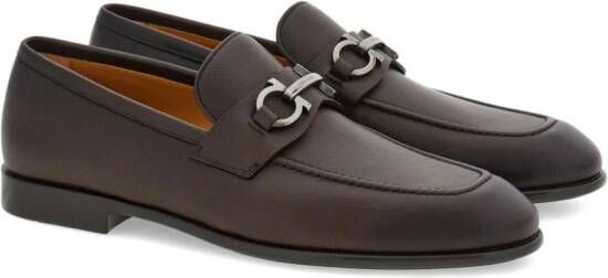 Ferragamo Loafers met Gancini-plakkaat Bruin