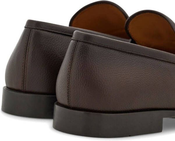 Ferragamo Loafers met Gancini-plakkaat Bruin