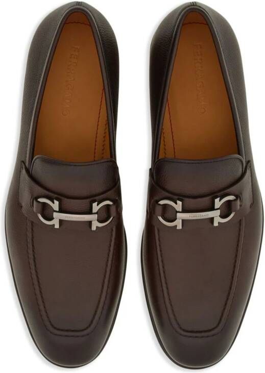 Ferragamo Loafers met Gancini-plakkaat Bruin